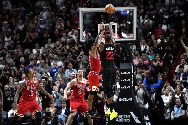 Butler wins it at the buzzer for Miami as Heat top Bulls 118 116